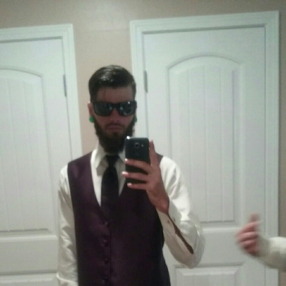 Meet your Posher, Aaron - Picture 1 of 1